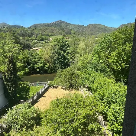 Maison De Familiale 3 Adultes 1 Enfant *